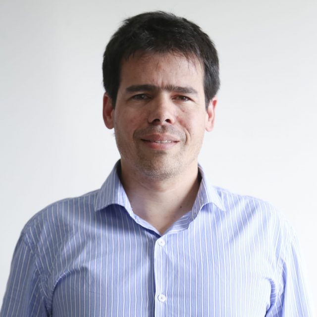 Dr. Álvaro González Sanzana